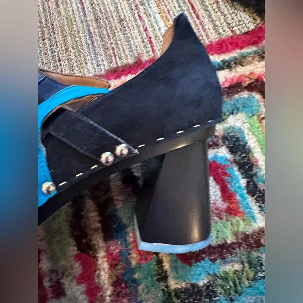 Fluevog NEARLY NEW Summer of Love Amor 60s-inspired blue suede clog-6.5 (fits 7) - Picture 11 of 16